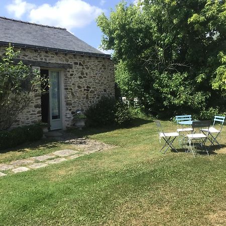 Grand Mainguet Bed & Breakfast Saint-Lambert-la-Potherie Exterior foto
